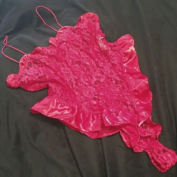 Victoria’s Secret Red 90's Gold Label Vintage Lace Teddy Satin Ruffle Bodysuit - Picture 3 of 16